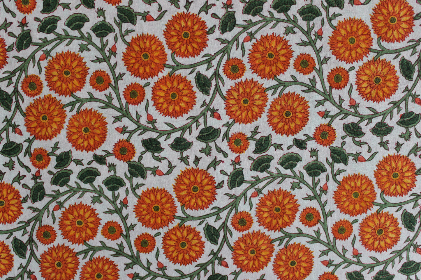 Bageecha in White Table Cover