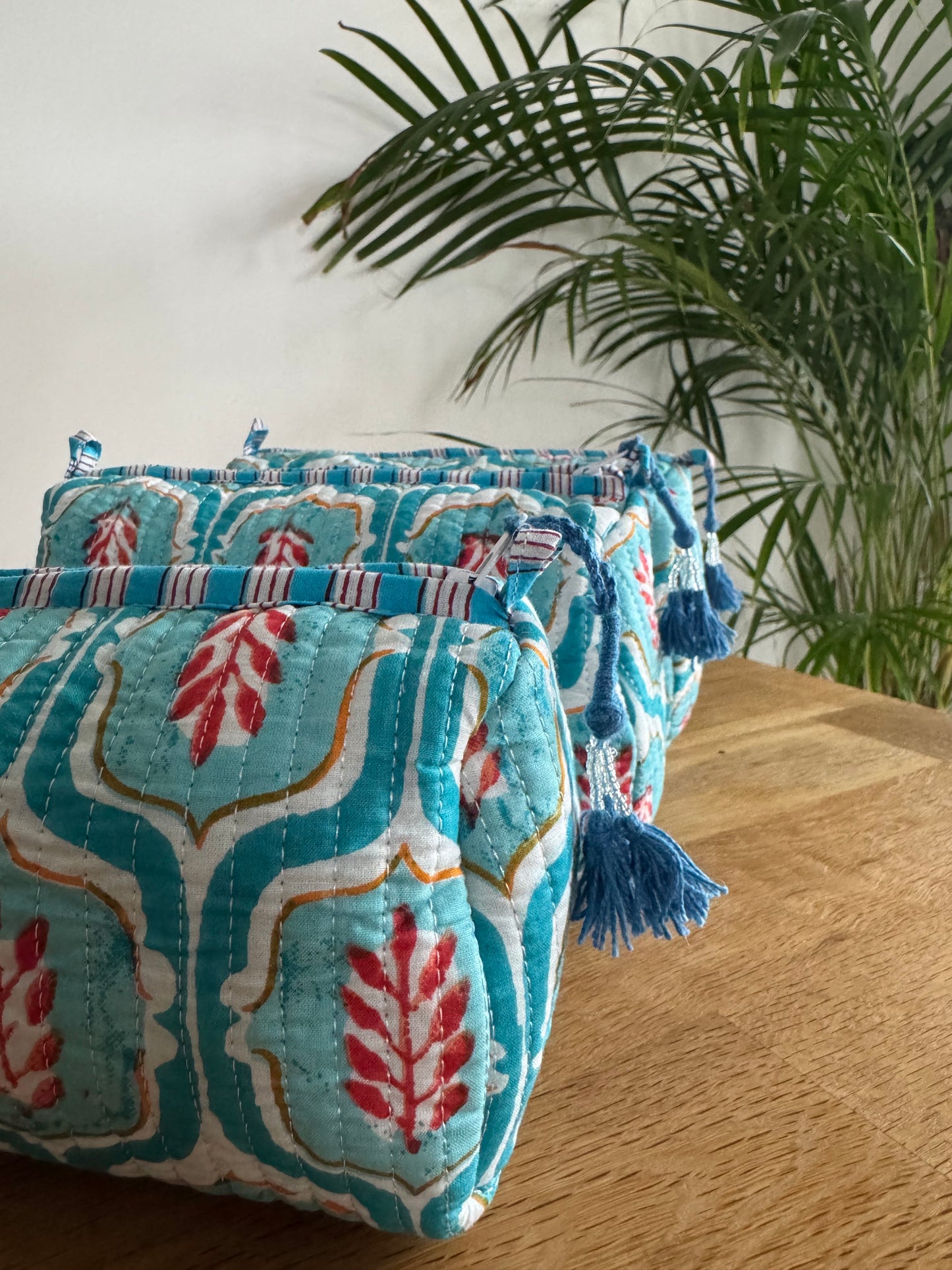 Neel Wash Bag