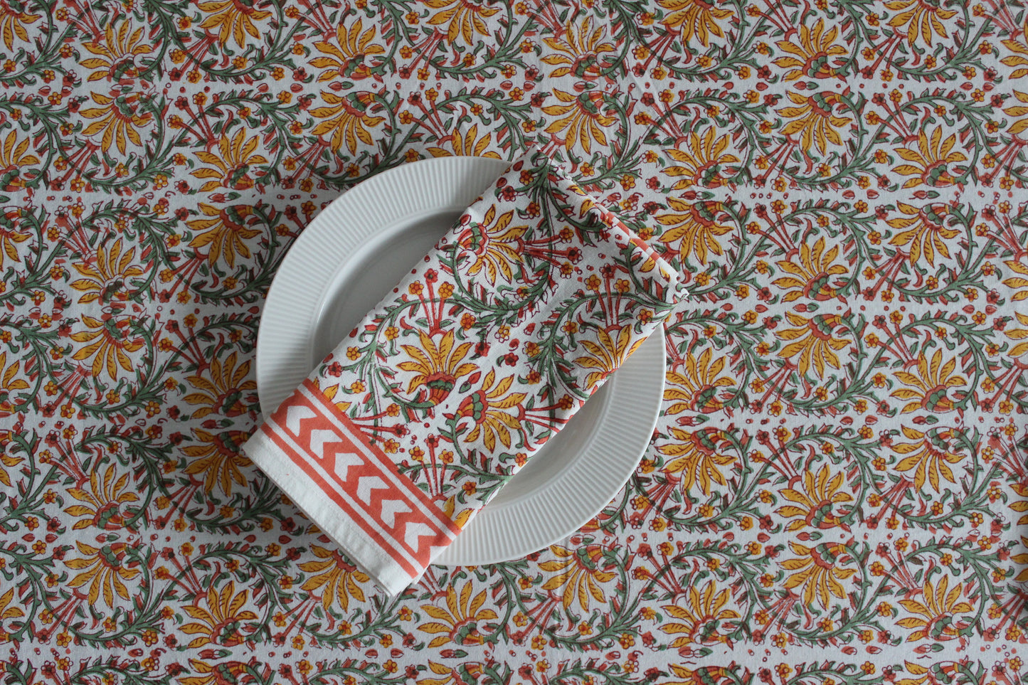 Sangri in Yellow Table Cover