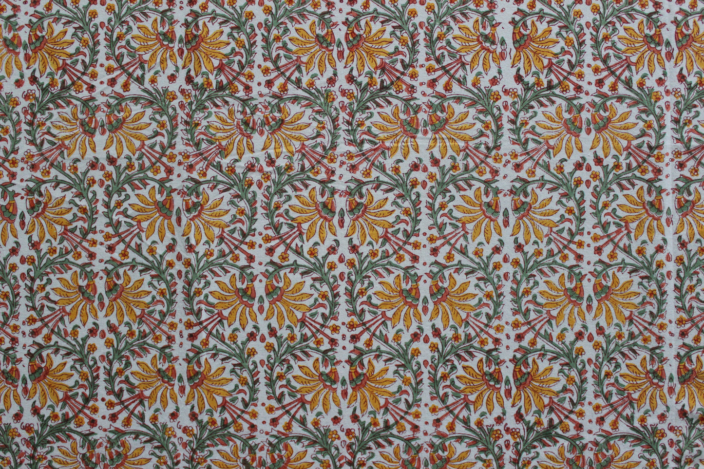Sangri in Yellow Table Cover